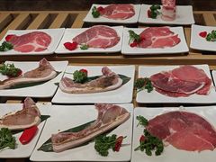 -山焱·炭火自助烤肉(周浦万达店)