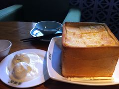 珍宝蜂蜜厚多士-去茶去餐厅(中央大街店)