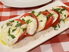 卡普雷塞沙拉-安立可意大利美食