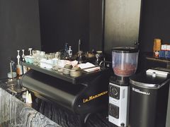 -UNI UNI(环亚凯瑟琳店)