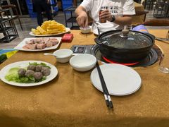 -濠轩阁特色生蚝火锅总店