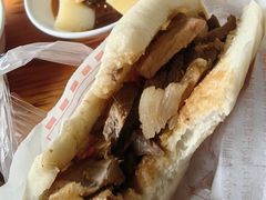 卤肉锅盔-洞子口张老二凉粉(文殊院店)