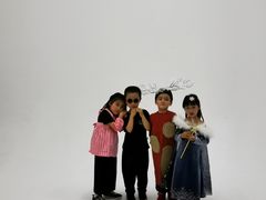 -猴有戏教育戏剧·音乐剧·主持口才·演讲朗诵辩论(环球港华师大校区)