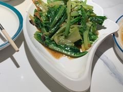 豆鼓鳞鱼油麦菜-荔粥记潮汕砂锅粥(太湖路店)