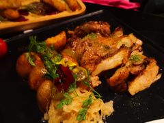烟熏果木鸡腿肉-C&R西班牙餐厅