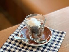 -ROAST coffee & eatery