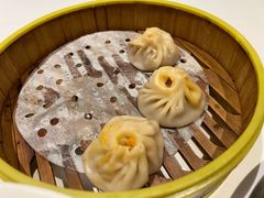 蟹黄小笼包-松鹤楼·非遗·苏帮菜(融科店)