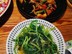 -塔哈尔·新疆盛宴(城西银泰店)