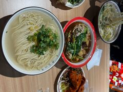 -老王四季抻面(南六东路店)