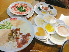 -桥香园云南过桥米线(金马碧鸡店)