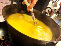 -鲜入围煮花胶鸡海鲜火锅