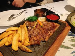 -一棵树·意大利西餐厅One Tree(新城店)