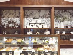 面包甜点陈列柜-WHEAT&BAKER-麥(凯德来福士店)