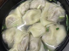 三鲜大馄饨-万寿斋(山阴路店)