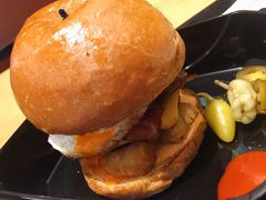 布里欧修特堡-The Habit Burger Grill 哈比特汉堡(爱琴海店)