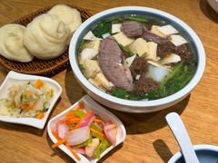 -金莹丸子汤清真(朝外SOHO店)
