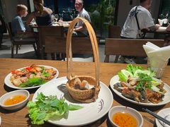 -Cau Go Vietnamese Cuisine