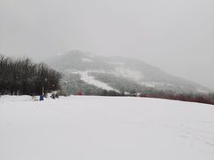 -鳌山滑雪度假区