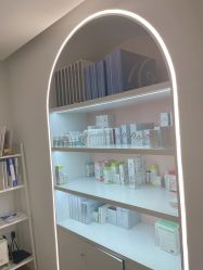 -苗方清颜痘肌研究所