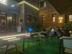 -麦落精酿啤酒餐吧(先农大院店)