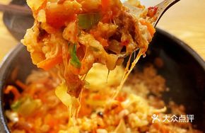 Cheese Grilled Meat Stone Pot Rice