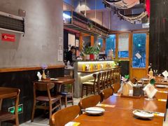 -8PINTS八品脱·日料·烧鸟·精酿小酒馆(莘庄店)