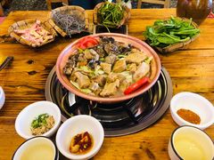 -阿婆情腊排骨火锅(金虹路店)