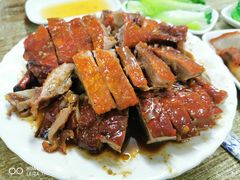 烧鹅-煲煲香快餐(南京路店)