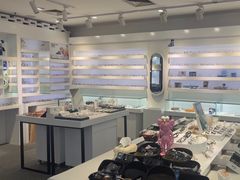 -浮光眼镜·蔡司视觉合作·数字验配中心(陆家嘴店)