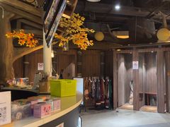 -暴风岛沉浸式体验馆(百联世纪店)