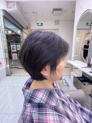 -虫二·专注健康烫染沙龙