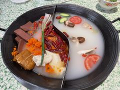 -肖婷姐大铁锅重庆火锅(南湖店)