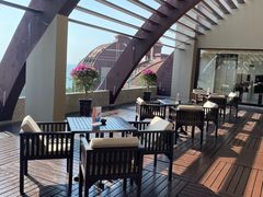 -三亚湾海居铂尔曼度假酒店