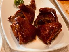 脆皮烧乳鸽-御宝轩(益丰·外滩源店)