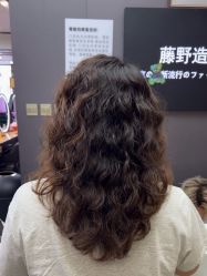 -藤野造型烫染·漂发