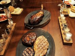 -恰餐厅及酒吧 CHAR Bar & Grill (北京丽都皇冠假日店)