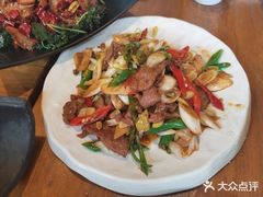 -隔壁老王·家常云南菜(花巷店)