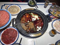 -爱你您·自家鱼塘·活水喷泉鱼火锅(八里店)