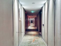 -苏州汇融广场假日酒店