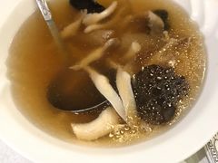 -梅龙镇酒家(南京西路总店)