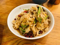 香辣拌豆皮-塔哈尔·新疆盛宴(城西银泰店)