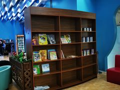 -Swim斯卫姆国际儿童游泳中心(红博中央公园店)