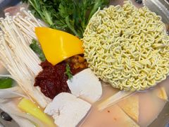 -富乐满 炸鸡&韩国料理 불로만(虹泉路店)