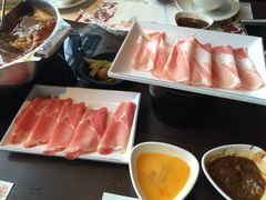 -满堂红顶极麻辣鸳鸯火锅(（淡水店）)