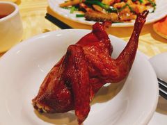 招牌烤乳鸽-石岐佬中山菜馆(张溪店)