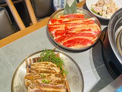 -草家酱蟹炭火烤肉店(珲春南路一店)