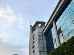 -奥冠体育华师附中恒温游泳馆