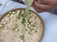 -官亭路小吃一条巷