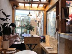 用餐区-METAL HANDS(五道营店)
