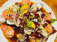 -老东镇啤酒屋海鲜加工·蒸汽海鲜·海鲜烧烤(台东店)